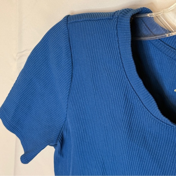 Lilly Pulitzer Minnie Knit Top in Barton Blue in Small - Picture 8 of 9